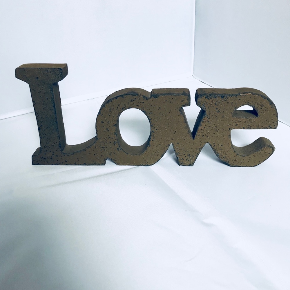 Rustic Cool Matte Brown Love Sign Decor NWOT
